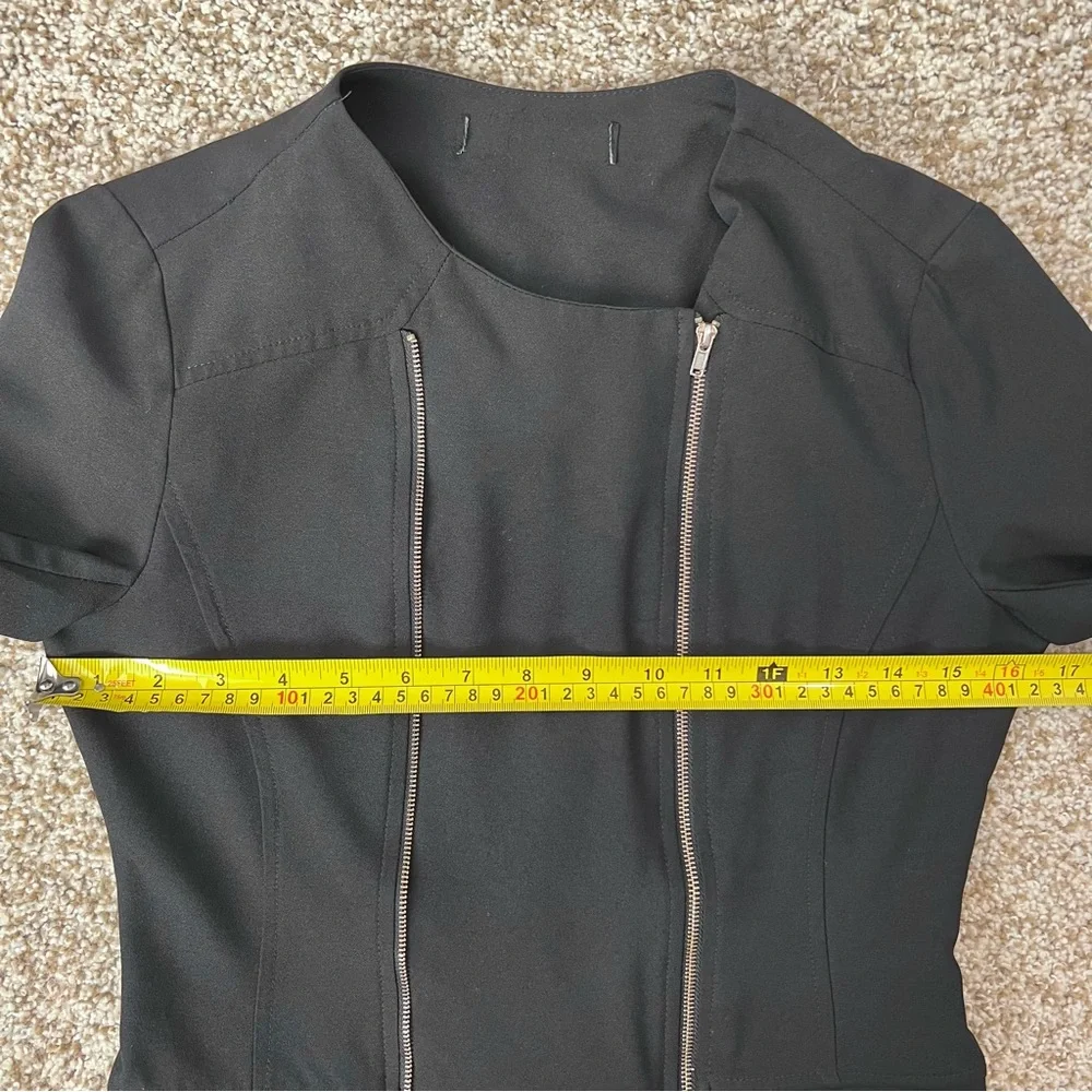 Black Cropped Moto Jacket Size Small Gold Double Zippers - Picture 9 of 12